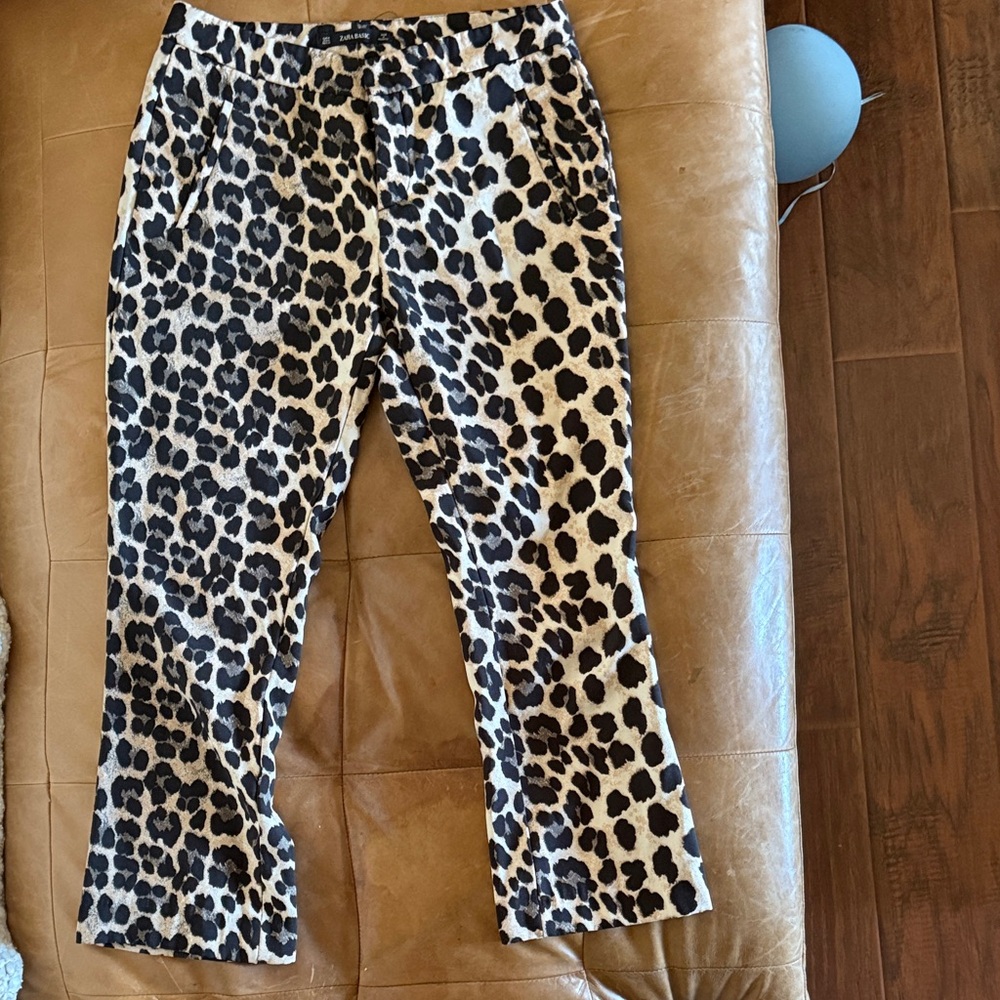 Women’s Zara Black and Cream Leopard Print Pants